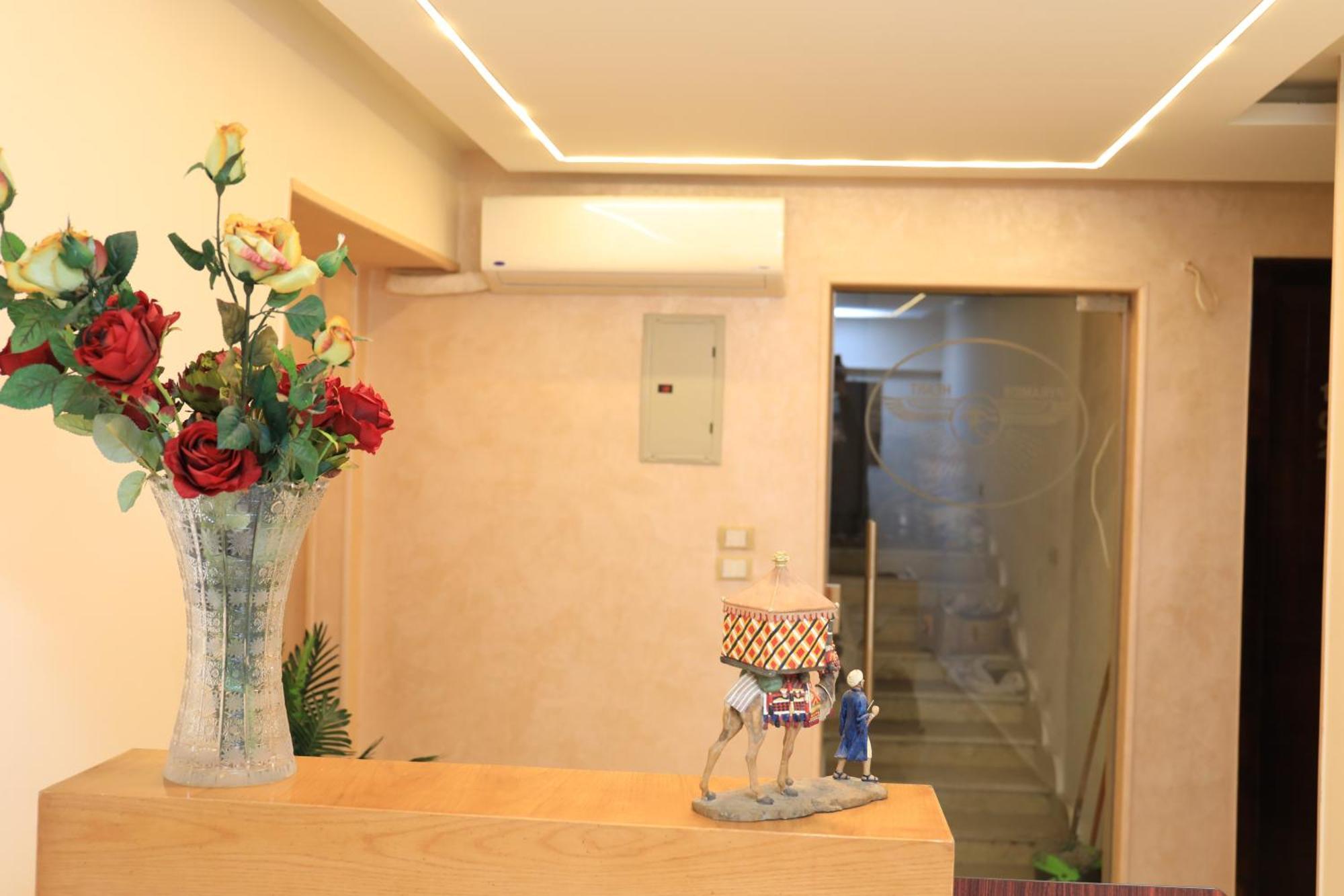 Pyramids Heart Hotel Kafrat al Jabal Exterior photo