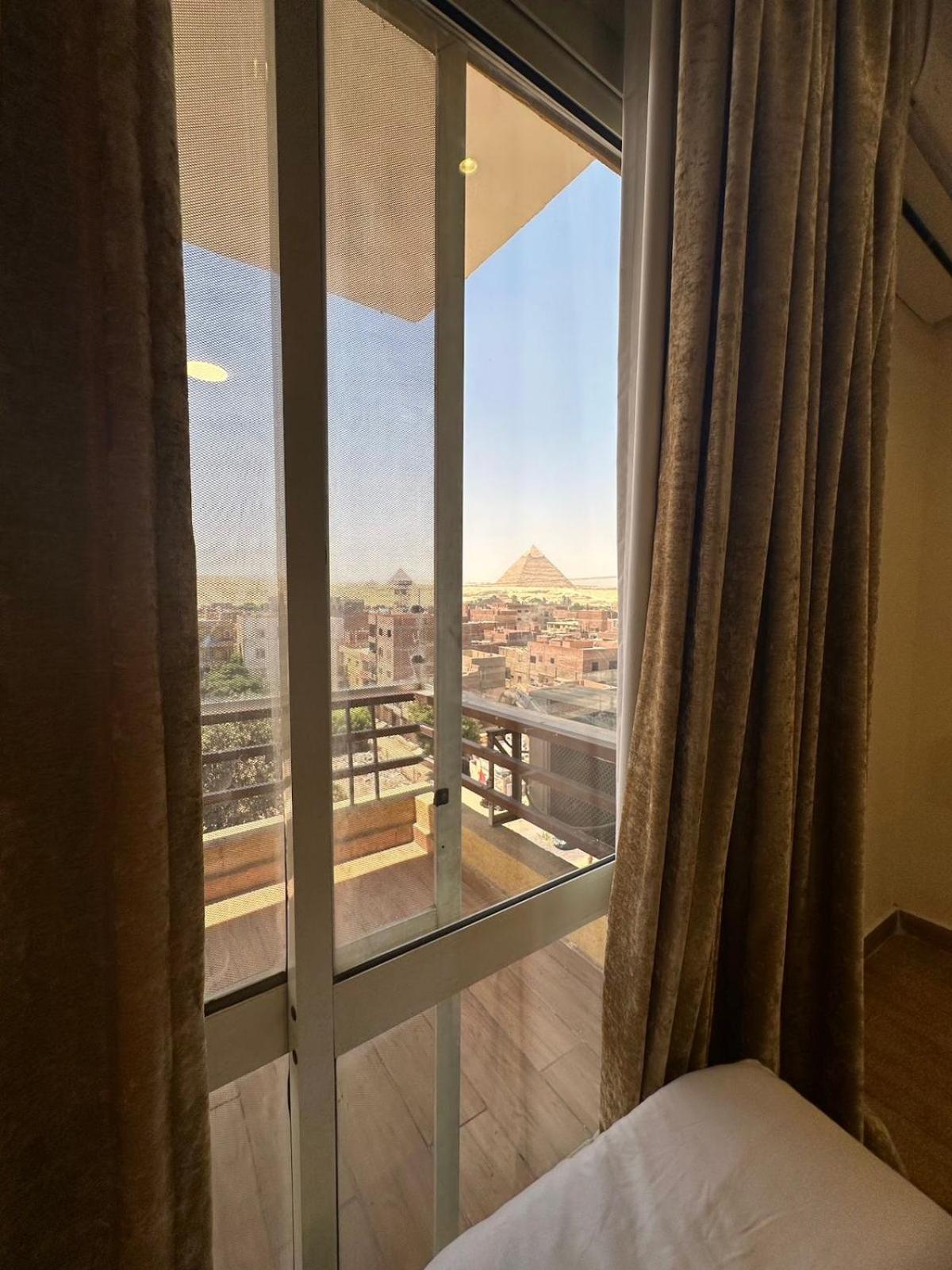 Pyramids Heart Hotel Kafrat al Jabal Exterior photo