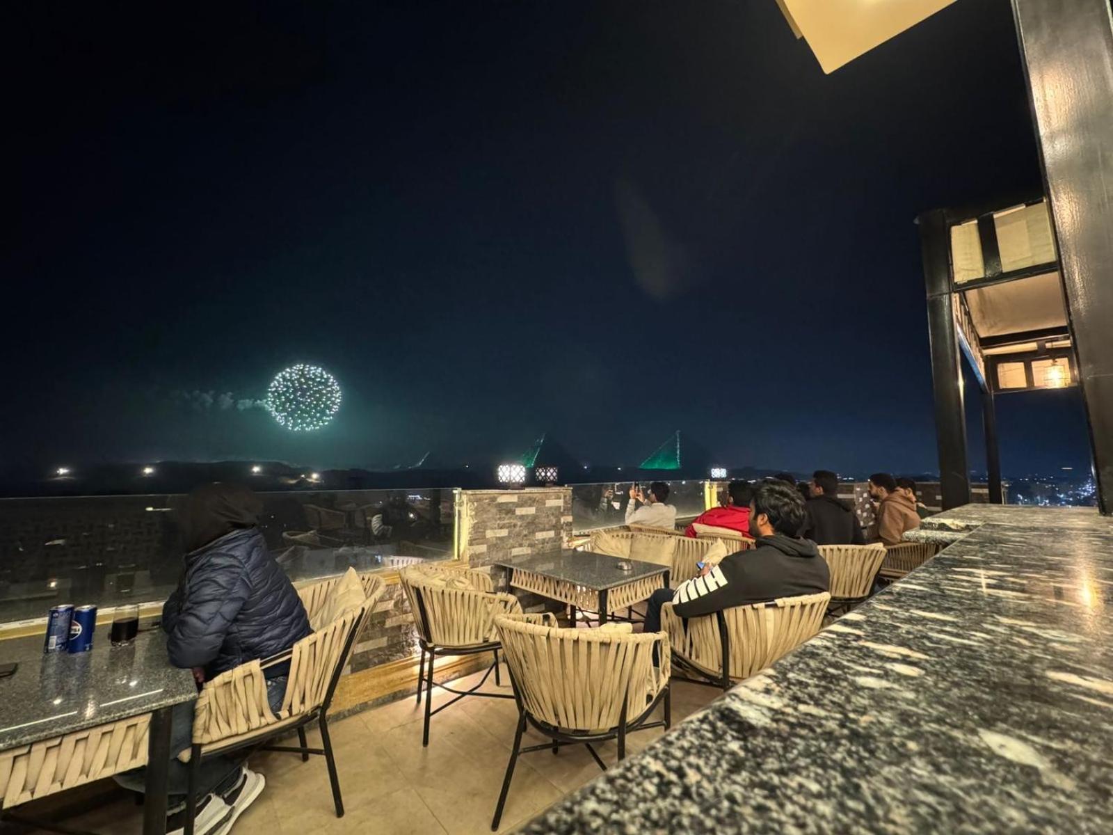 Pyramids Heart Hotel Kafrat al Jabal Exterior photo